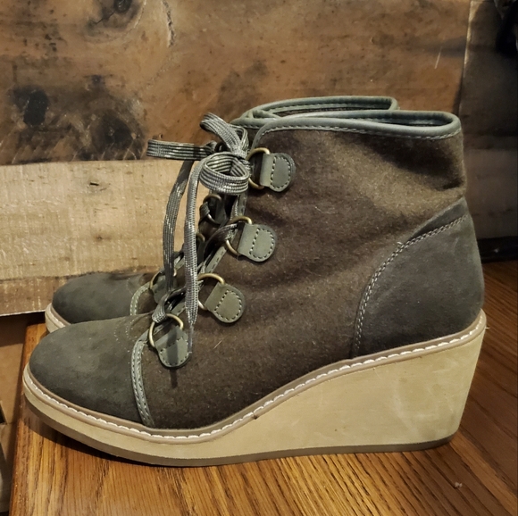 Women's Lorelle Wedge Olive Green Hiker Boots Shoes - Merona Size 11 - Picture 4 of 13